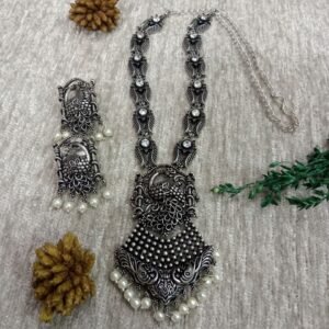 Necklace - Brass Silver Oxidized Peacock Design Stone Necklace SCAON5