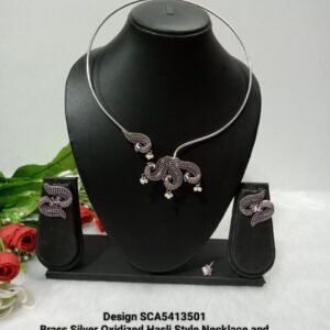 Hasli : Brass Silver Oxidized Hasli Necklace SCA5413501