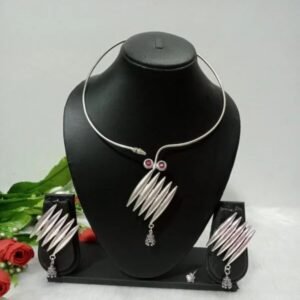 Hasli - Brass Silver Oxidized Hasli Stone Necklace SCAON66