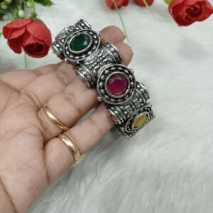 Kada- German Silver-Plated Oxidized Monaliza Stone Single Kada SCA70714501