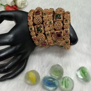 Bangles - Rajwadi look alike Alloy Metal 6 Bangles & Kada set