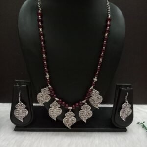 Necklace : Brass Silver Oxidized Brown Color Glass Beads Long Necklace