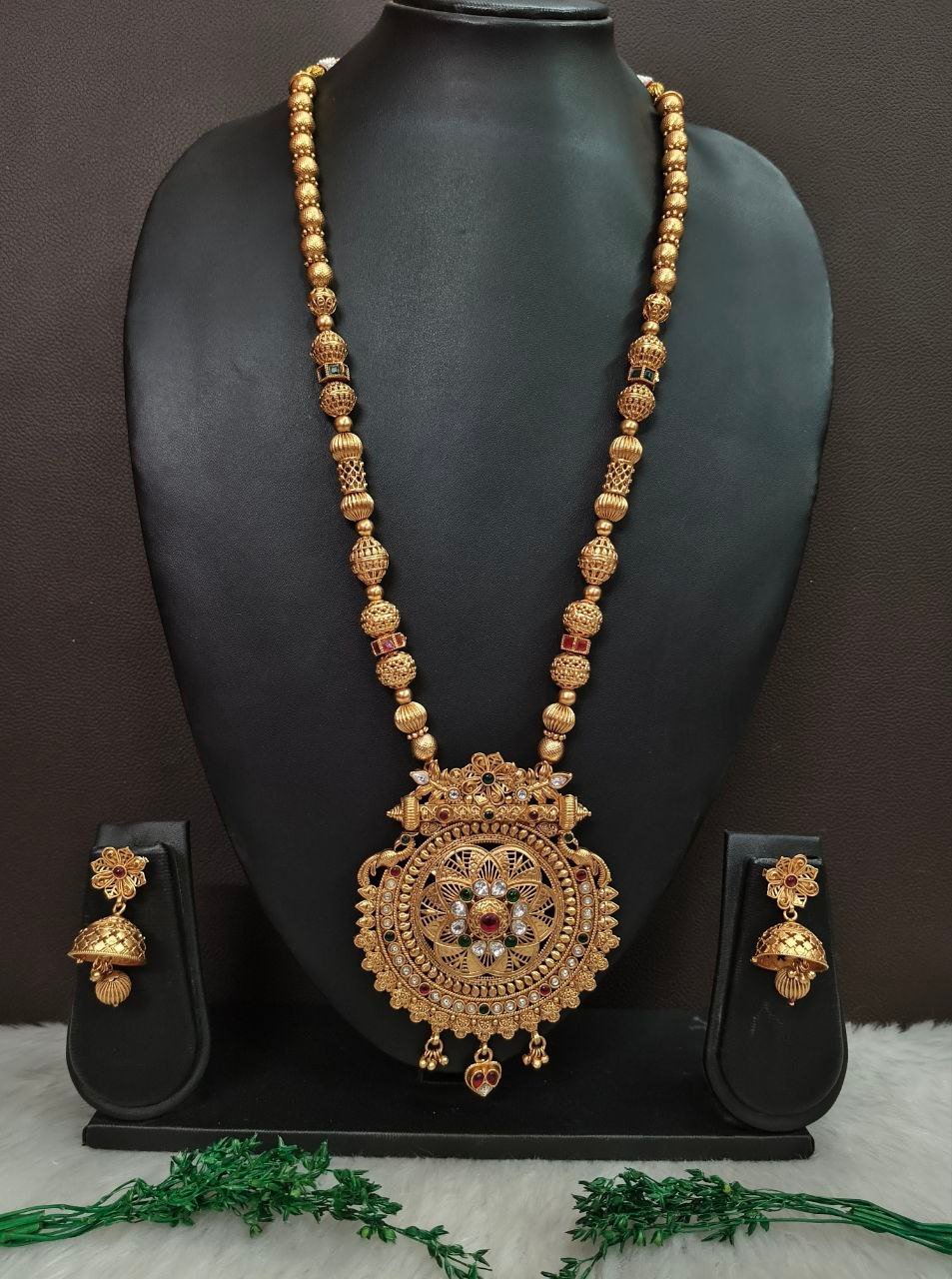 Rani Haar – Gold-Plated Rajwadi Copper Big Pendent Rani Haar SCA225025