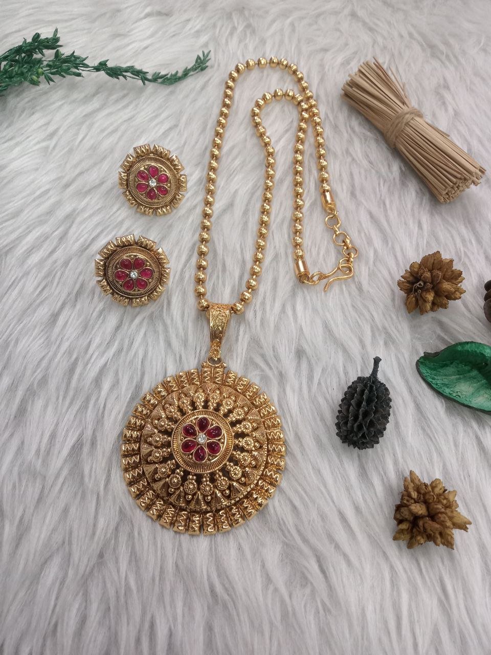 Chain Pendent – Gold Plated Copper Rajwadi Chain Pendent Set