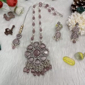 Monalisa Necklace - Kundan Black Metallic long Necklace
