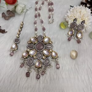 Monalisa Necklace - Kundan Black Metallic long Necklace