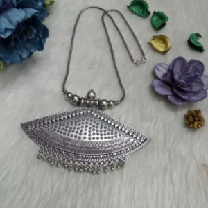 Chain Pendent