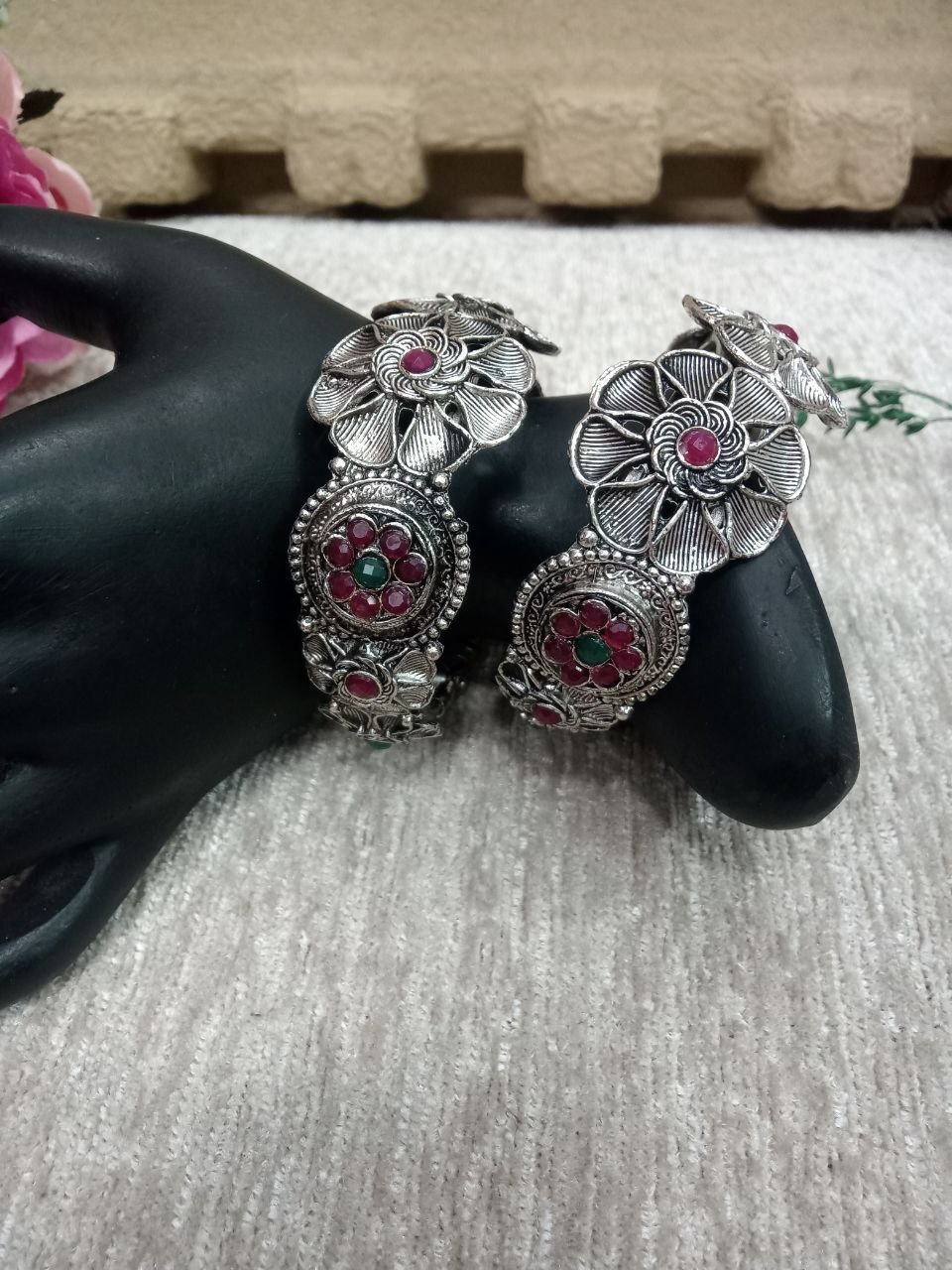 Oxidized kada – Silver Oxidized Hand Crafted Openable Kada