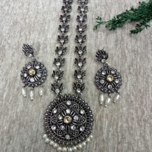 Necklace - Brass Silver Oxidized Stone Necklace SCAON46